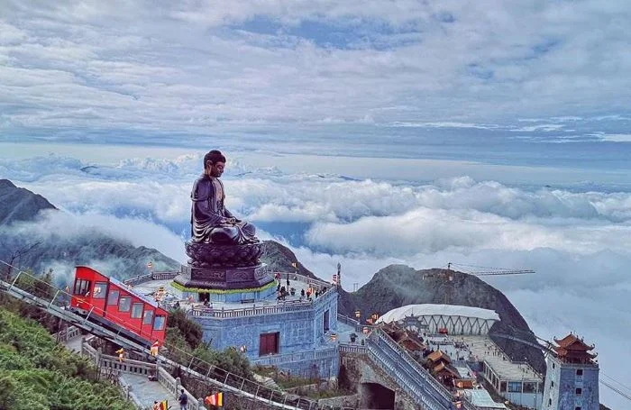 Tour Sapa - Fansipan 2N2Đ từ Hà Nội: Chinh phục đỉnh cao và khám phá bản sắc