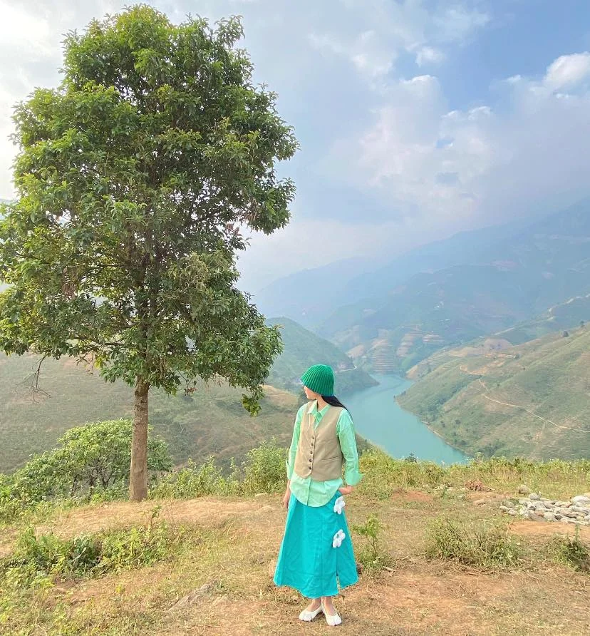 Cây cô đơn Tà Xùa: Vị trí, điểm nổi bật, kinh nghiệm du lịch & công ty uy tín