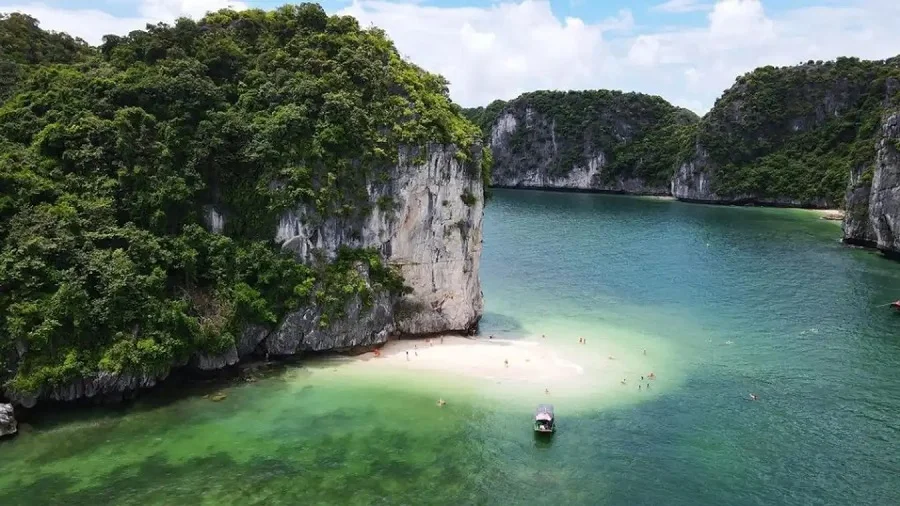 cheo-thuyen-kayak-ha-long-dao-ba-trai-dao