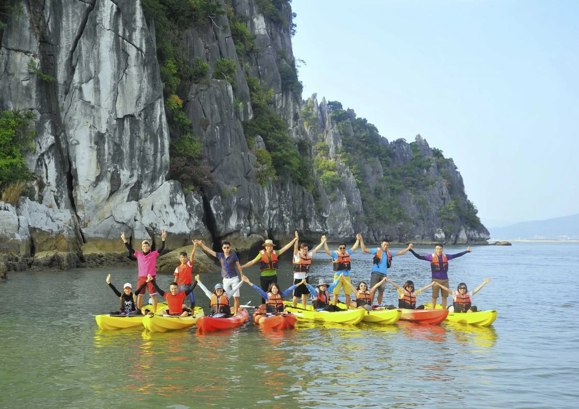 cheo-thuyen-kayak-ha-long