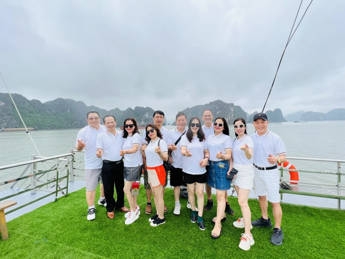 chi phí du lịch hạ long 2