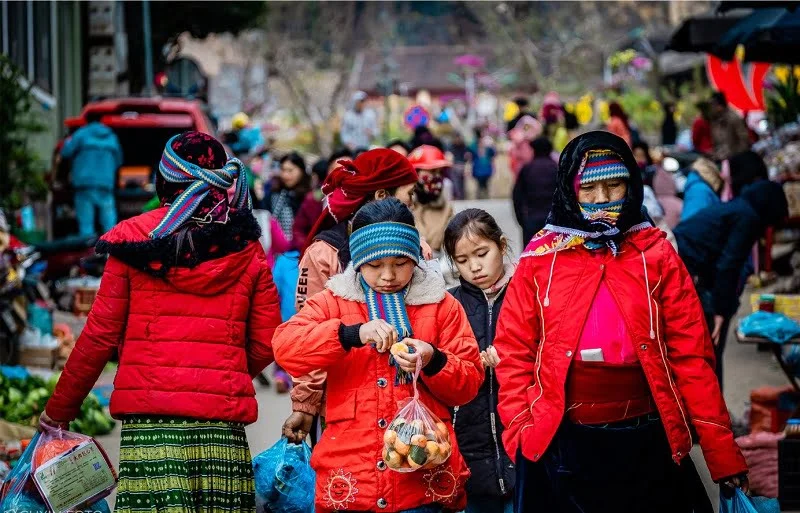 cho-phien-dong-van-1