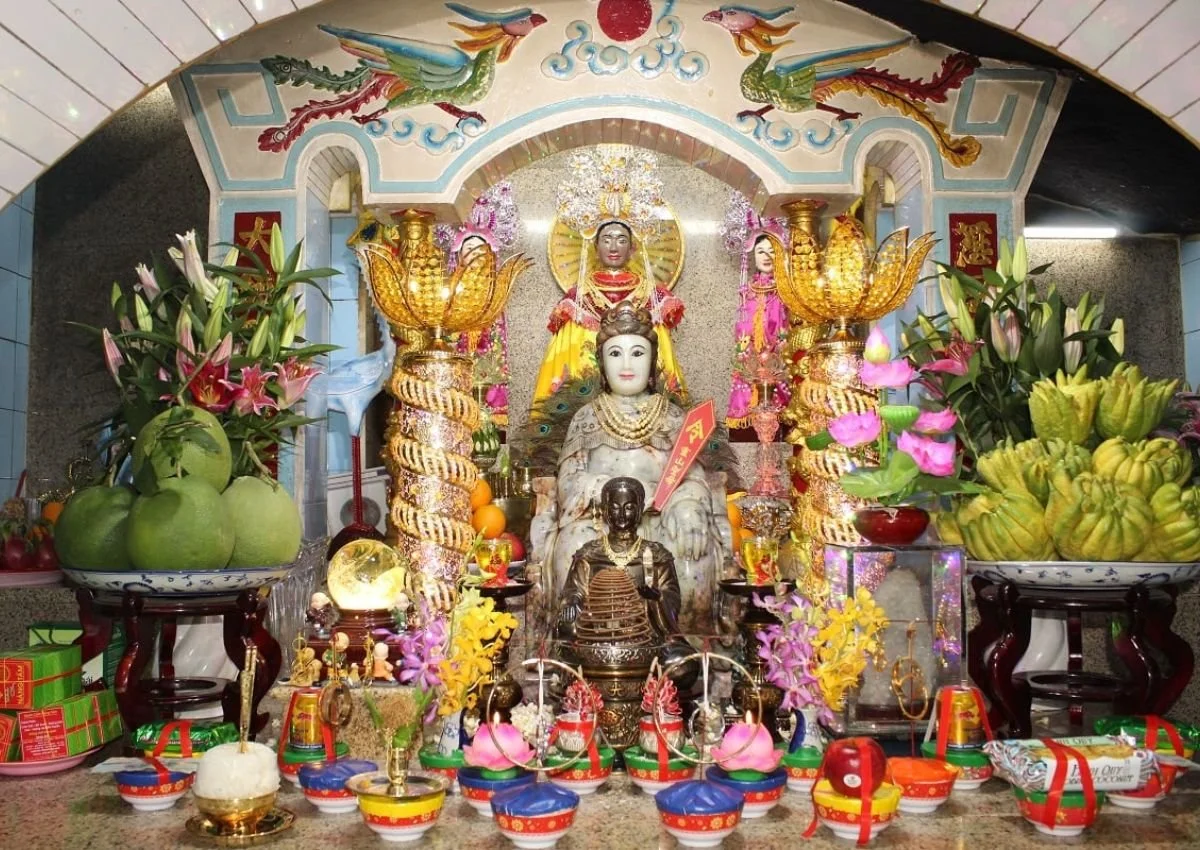 Chùa Quan Âm: Vị trí, điểm thu hút, kinh nghiệm du lịch và chọn tour