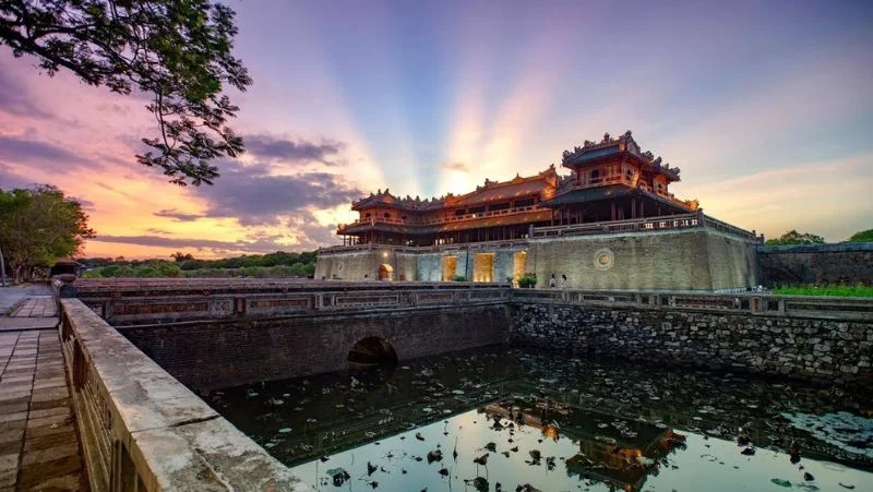 dai-noi-kinh-thanh-hue