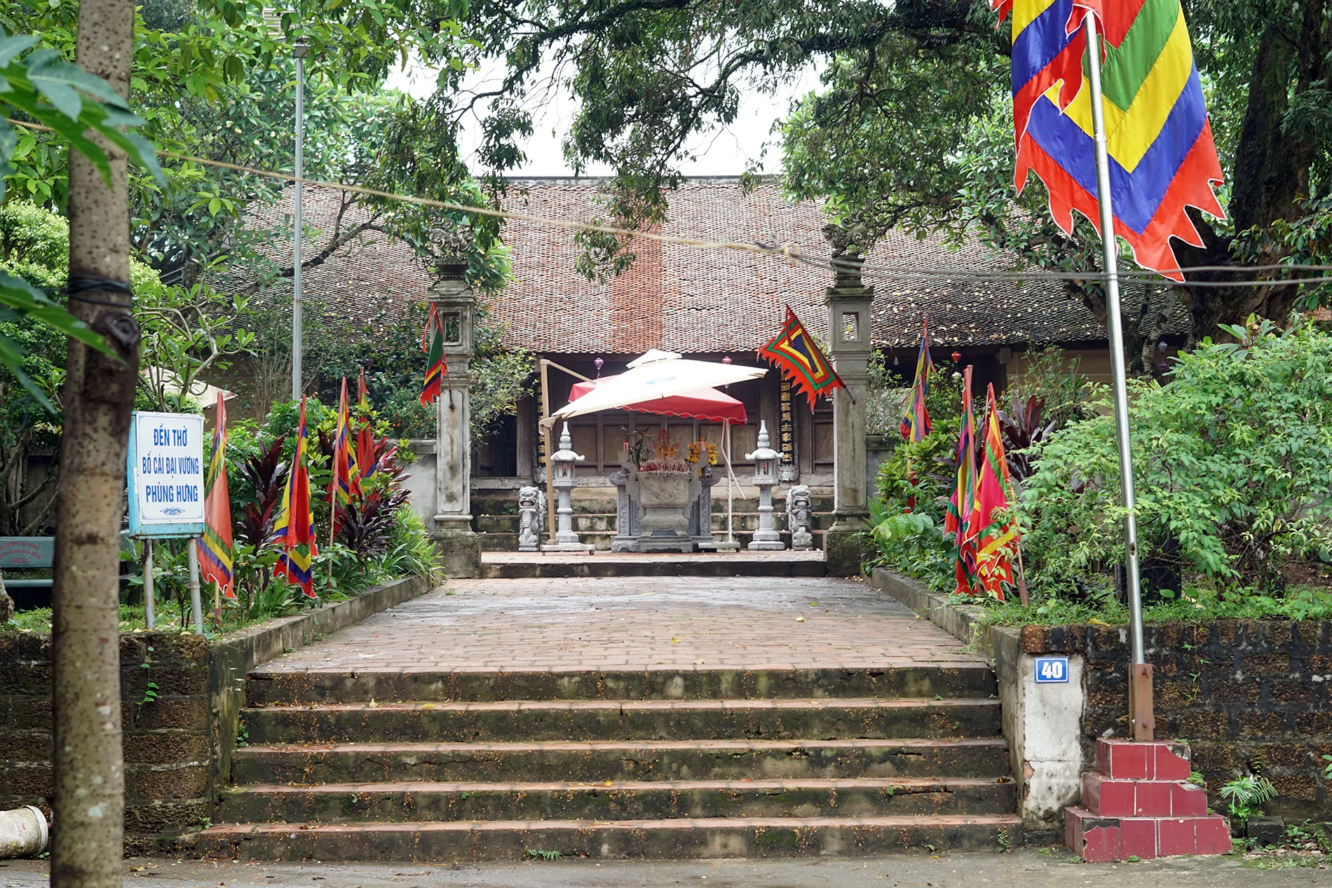 Làng cổ Đường Lâm: Vị trí, kiến trúc, kinh nghiệm tham quan & đơn vị uy tín