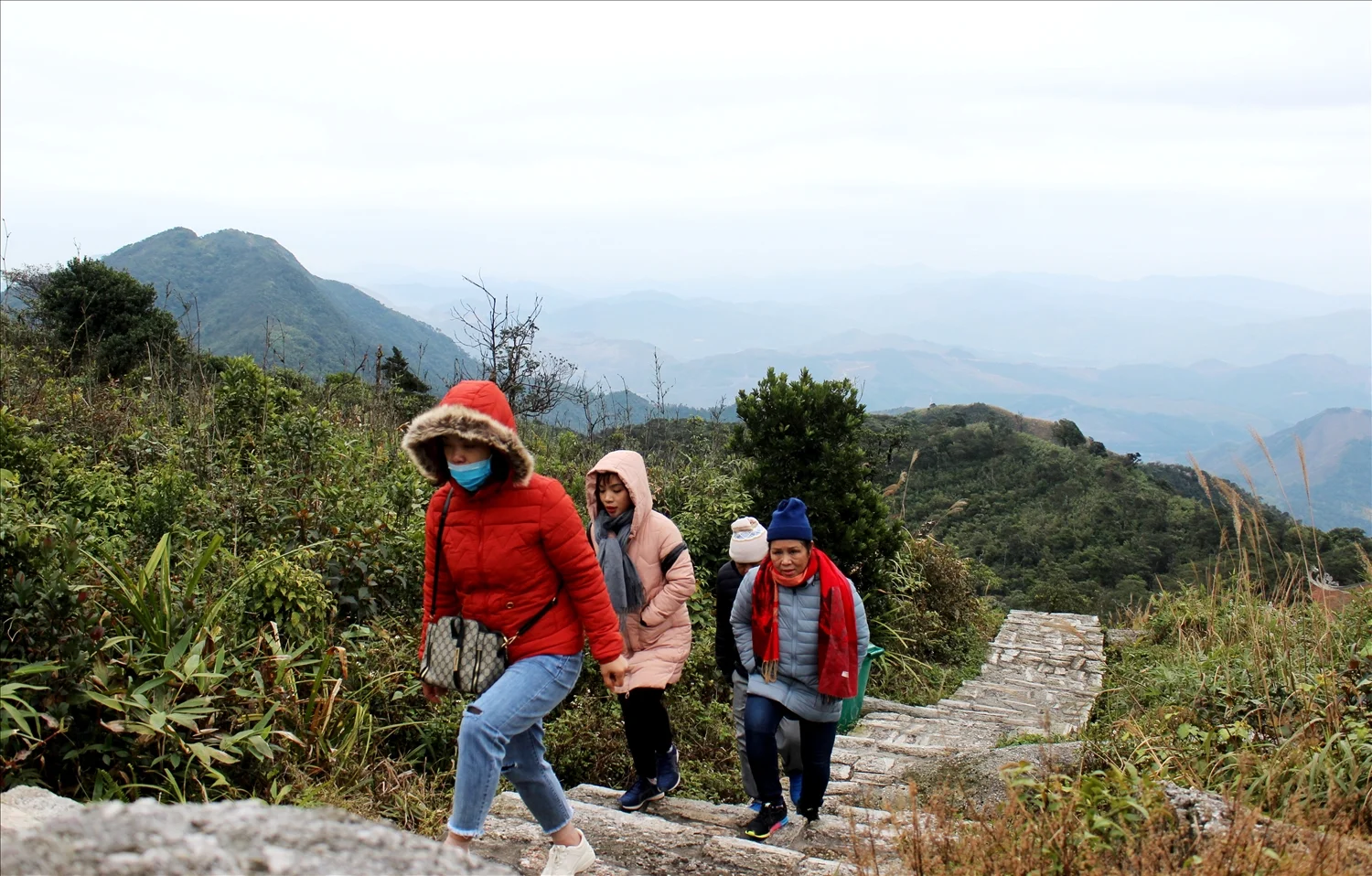 Chùa Đồng Yên Tử: Vị trí, điểm thu hút, kinh nghiệm du lịch & chọn tour