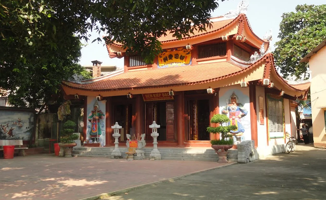 tai-sao-nen-chon-tour-tam-linh-cua-phe-travel