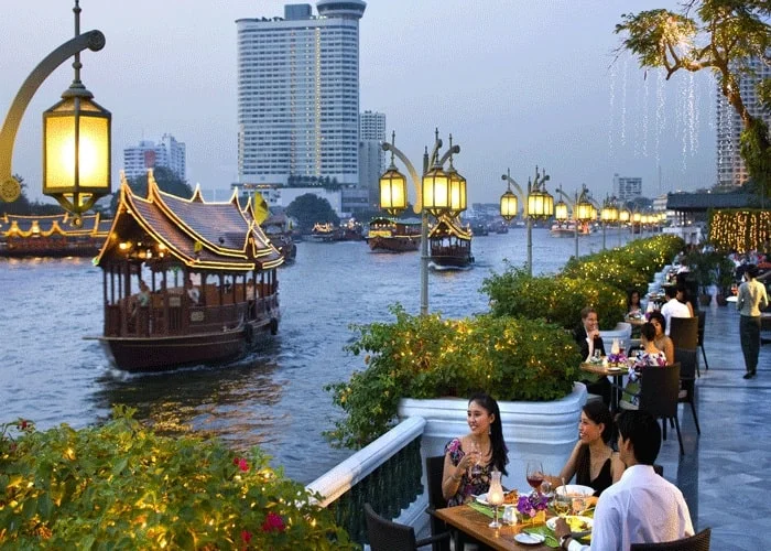 du-thuyen-tren-song-chao-phraya-1