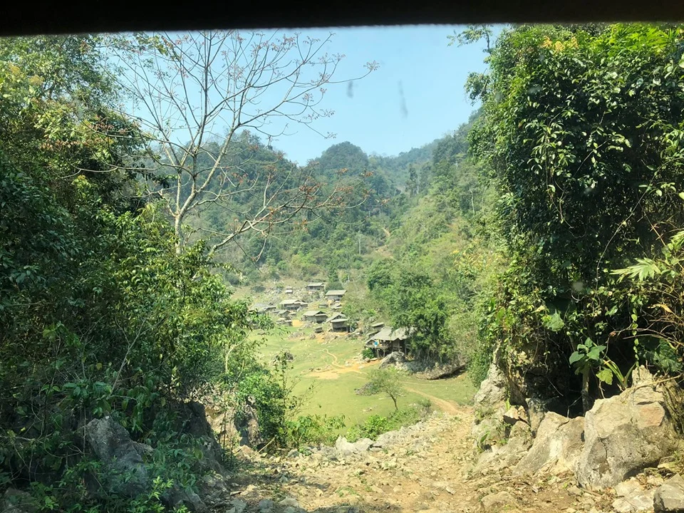 Hang Táu: Vị trí, điểm thu hút, kinh nghiệm du lịch và chọn tour