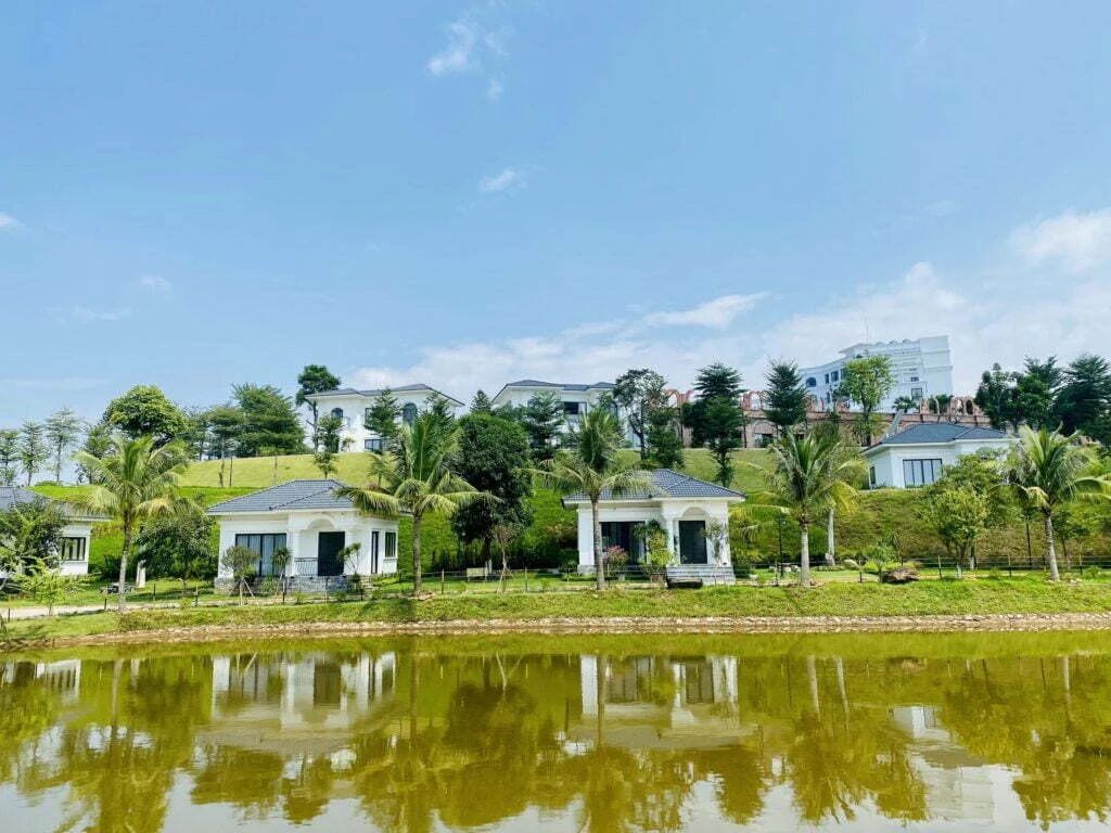 glory-resort-lake-view
