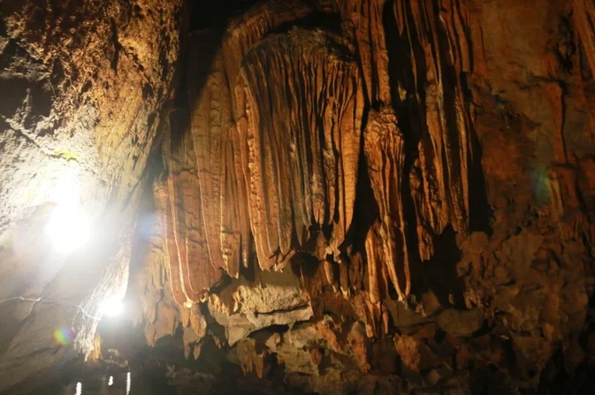 Kinh nghiệm du lịch Tràng An: Kinh nghiệm, giá vé và lịch trình chi tiết