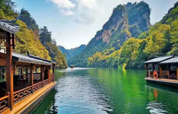 Trương Gia Giới: Vị trí, điểm thu hút, kinh nghiệm du lịch và chọn tour