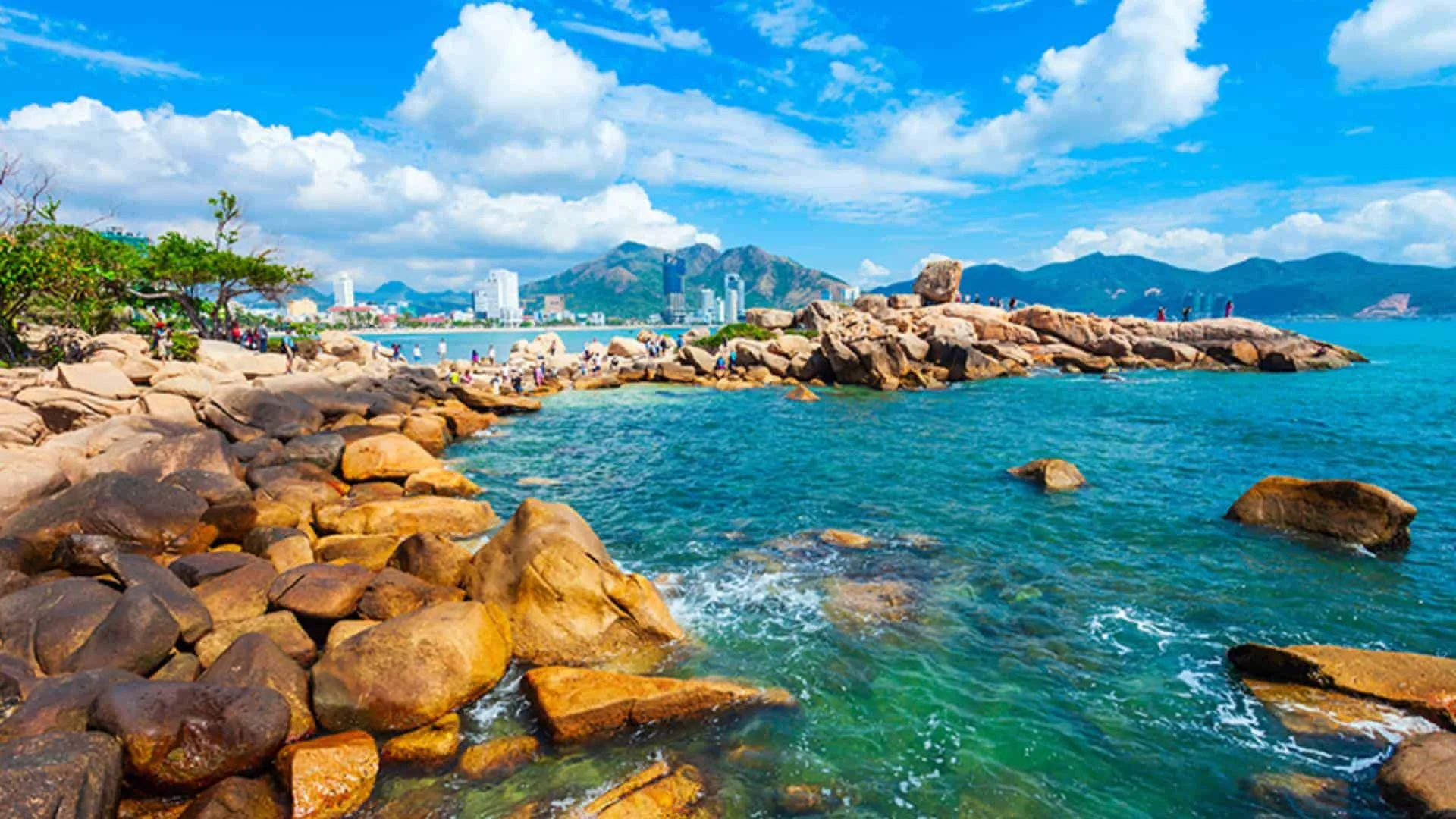 Tour Nha Trang 3 ngày 2 đêm: Lịch trình, điểm nổi bật, giá bán, kinh nghiệm du lịch & đơn vị uy tín giá rẻ
