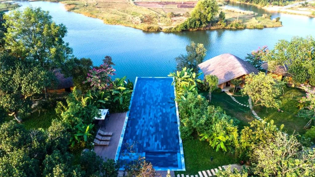 Tomodachi Retreat Sơn Tây