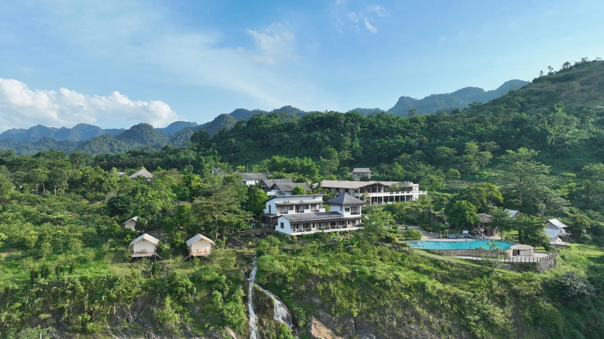 Bakhan Village Resort Hoà Bình