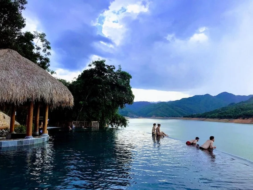 Mai Châu Hideaway Lake Resort
