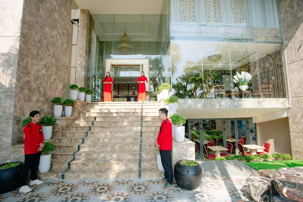 khach-san-lavencos-da-nang-2