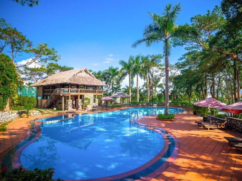 khach-san-sai-gon-ha-long-1-1