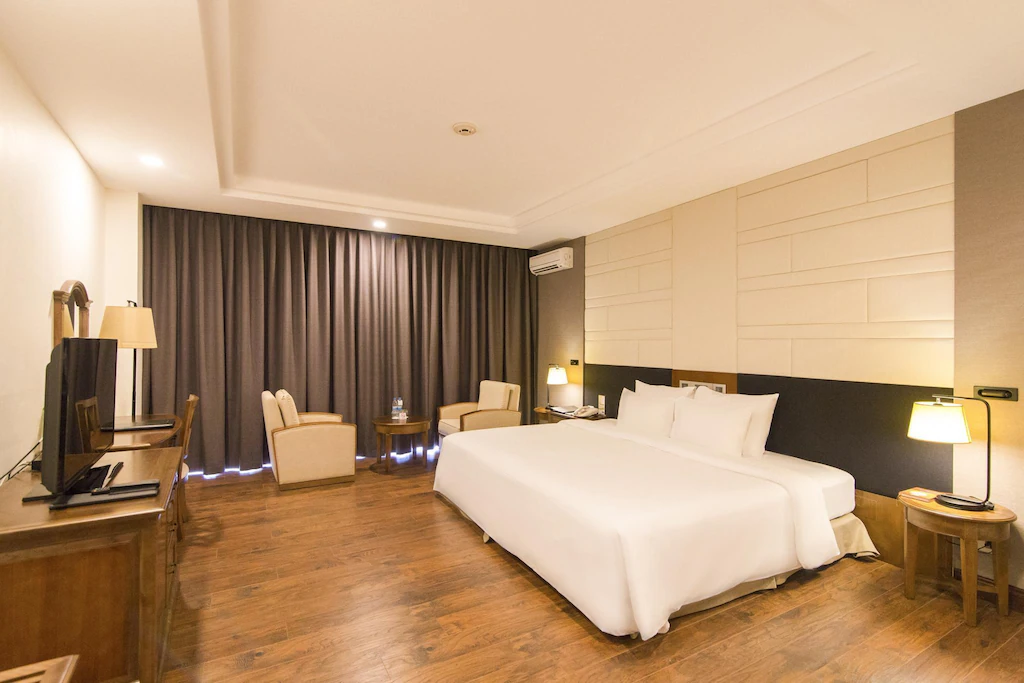 khach-san-sai-gon-ha-long-10