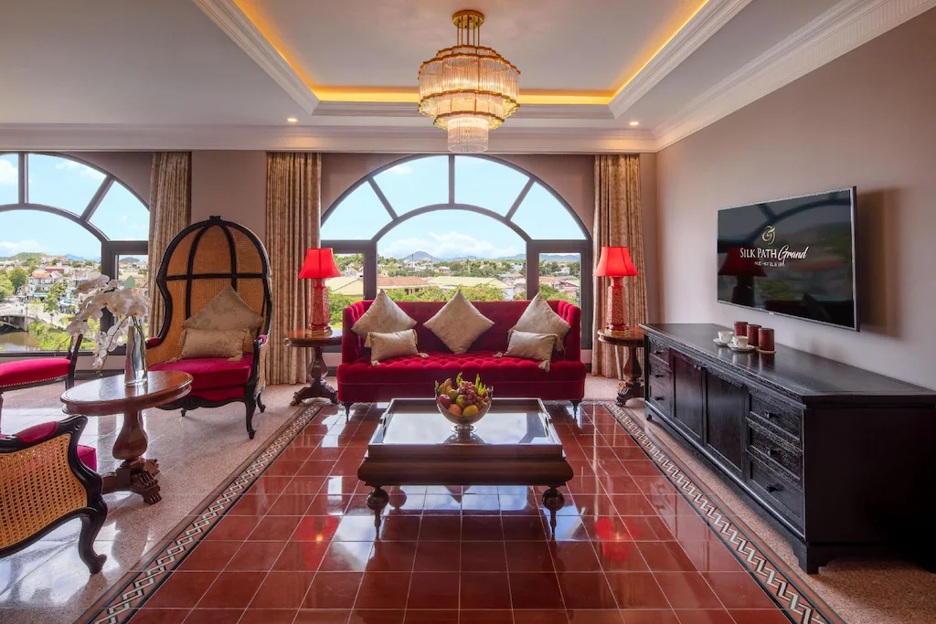 khach-san-silk-path-grand-hue-14