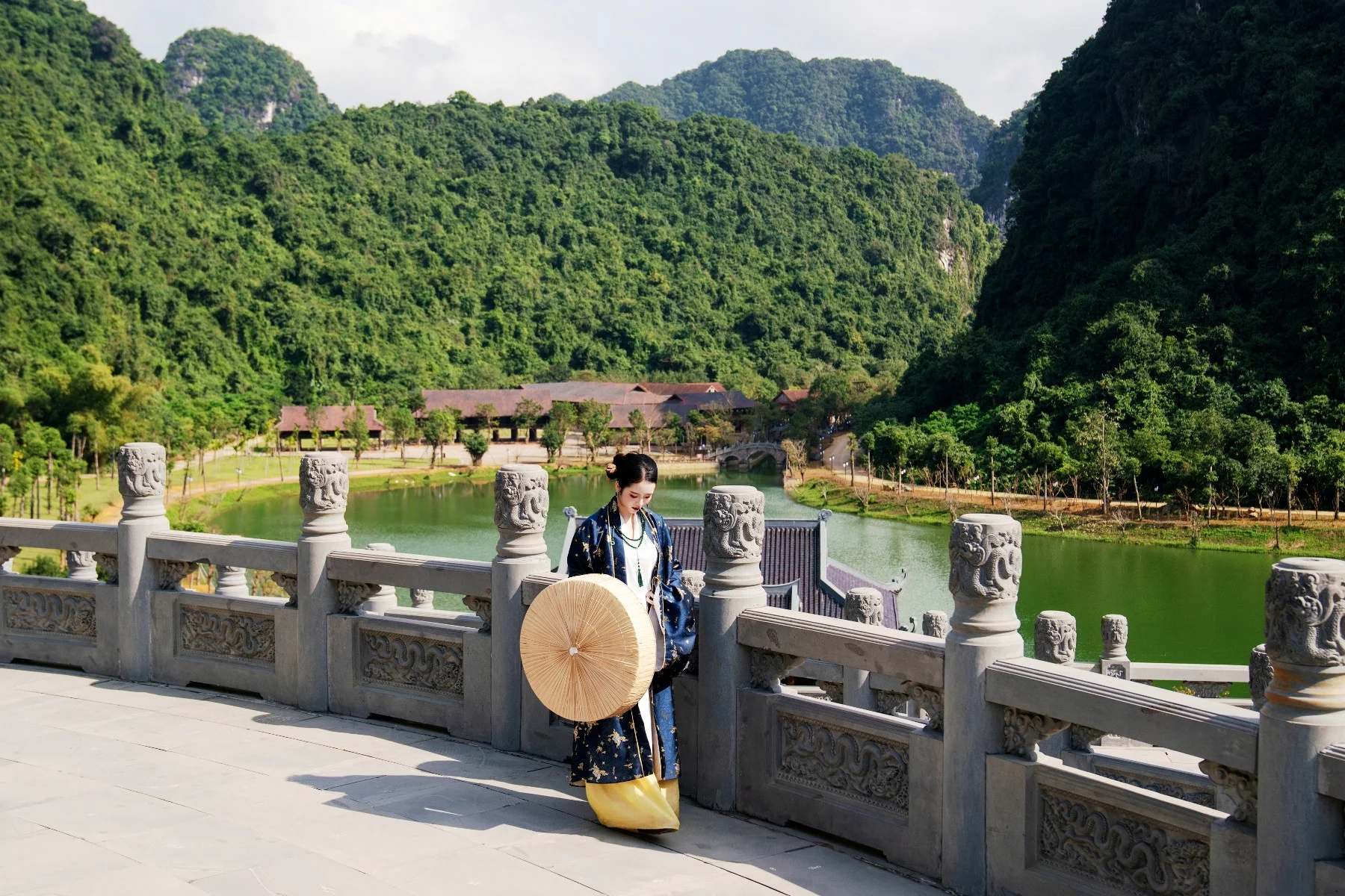 Thung Ui: Vị trí, điểm nổi bật, giá vé & đơn vị uy tín