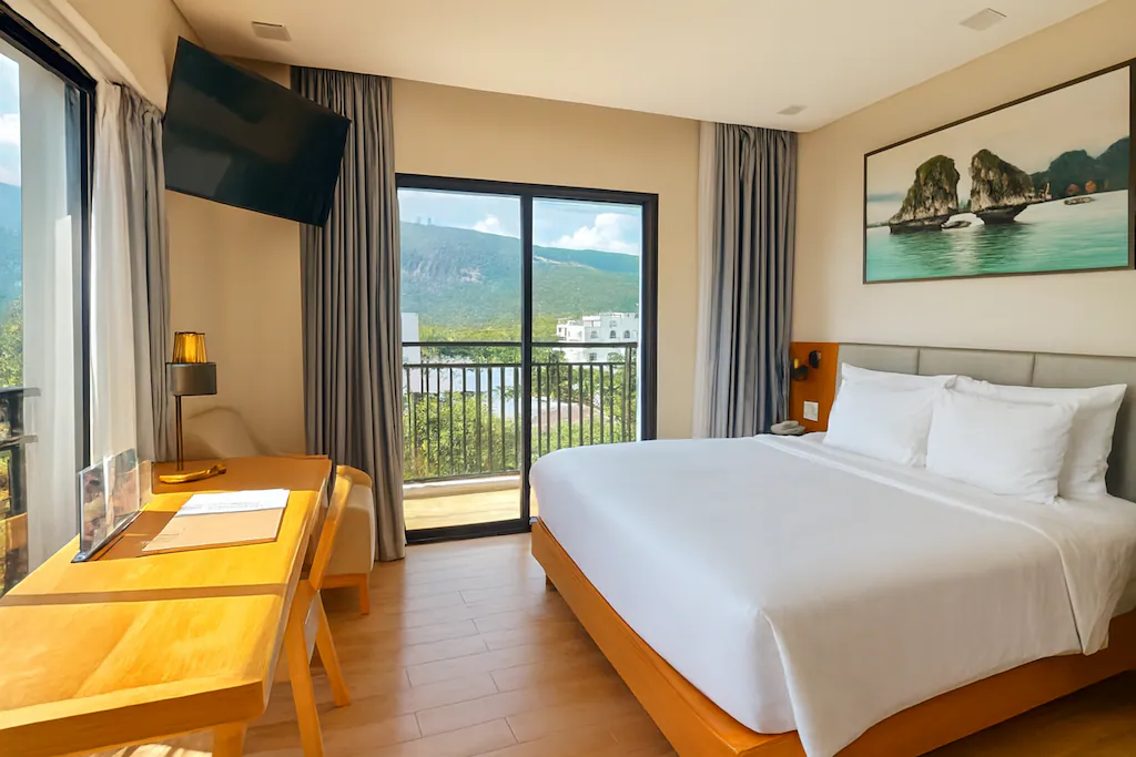 marina-bay-con-dao-hotel-8