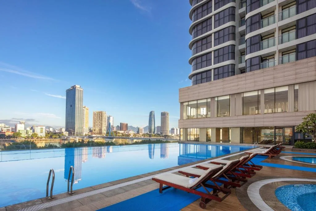 melia-vinpearl-riverfront-da-nang-3