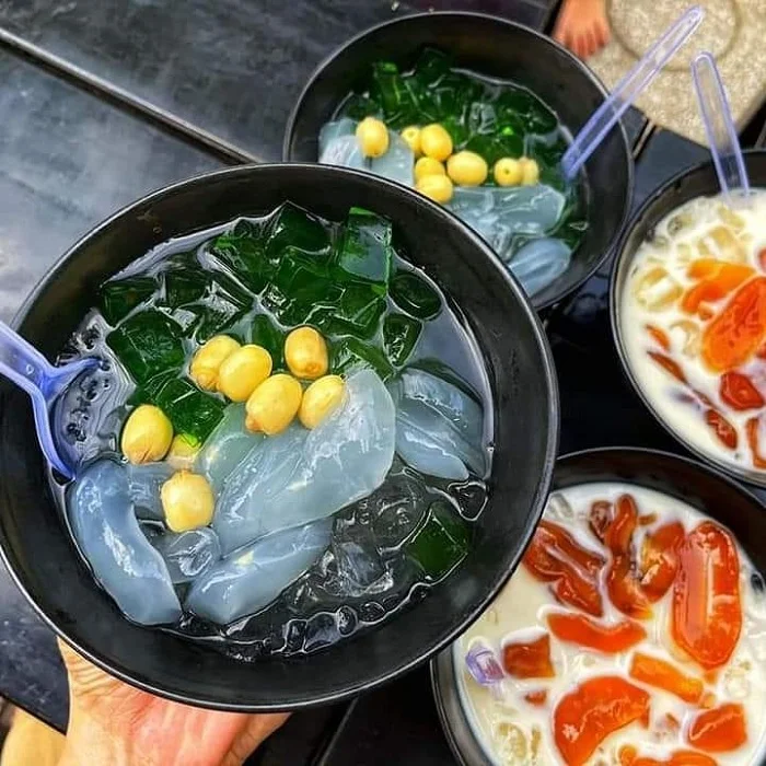 Miếu Bà Chúa Xứ núi Sam: Vị trí, điểm thu hút, kinh nghiệm du lịch và chọn tour