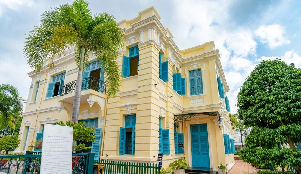 Thánh Đường Tắc Sậy: Vị trí, điểm thu hút, kinh nghiệm du lịch & chọn tour