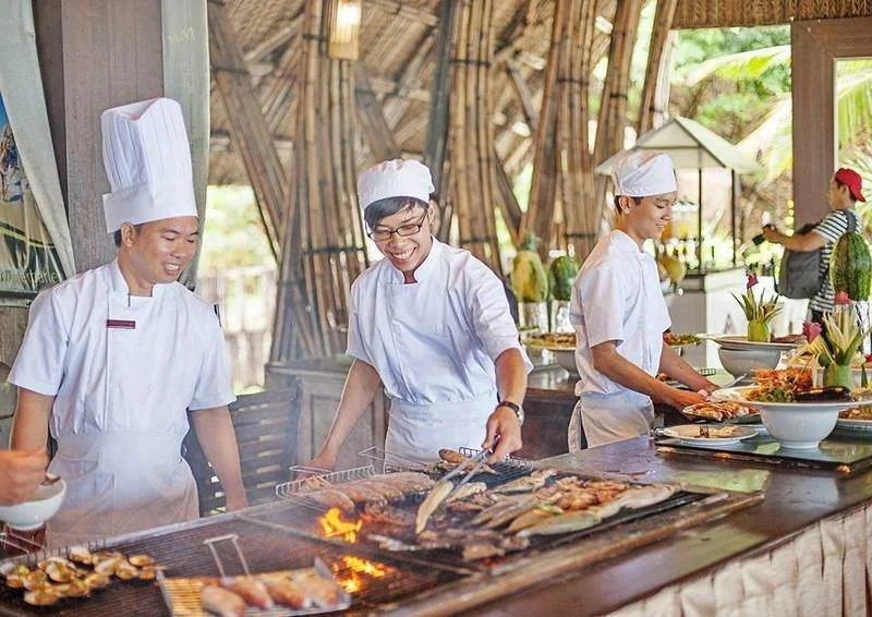 Review chi tiết trải nghiệm Hòn Tằm: Vị trí, điểm check in nổi bật và kinh nghiệm đặt tour