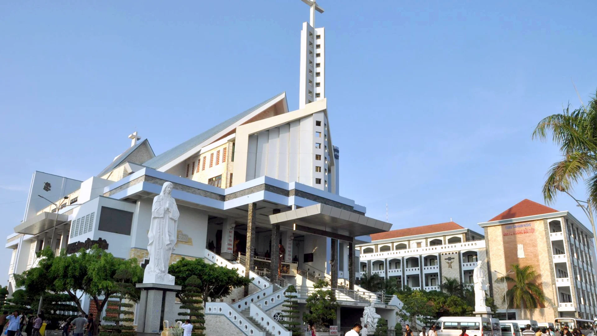 Quan Âm Phật Đài: Vị trí, điểm thu hút, kinh nghiệm du lịch & chọn tour