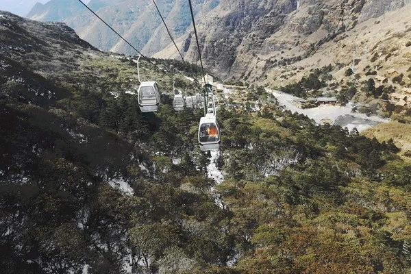 Núi tuyết Kiệu Tử – Kỳ quan tuyết trắng mới của Trung Quốc