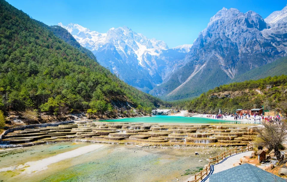 Núi Tuyết Ngọc Long Lệ Giang: Khám phá vùng đất tuyết đẹp nhất Trung Quốc