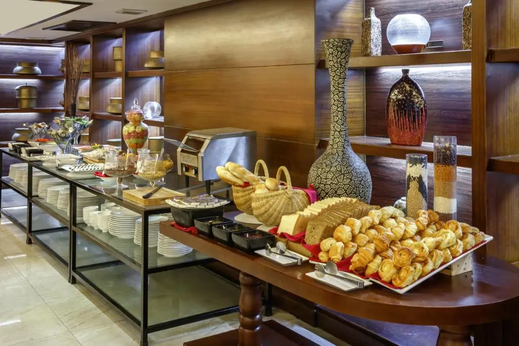Paradise Suites Hotel Hạ Long (Tuần Châu)