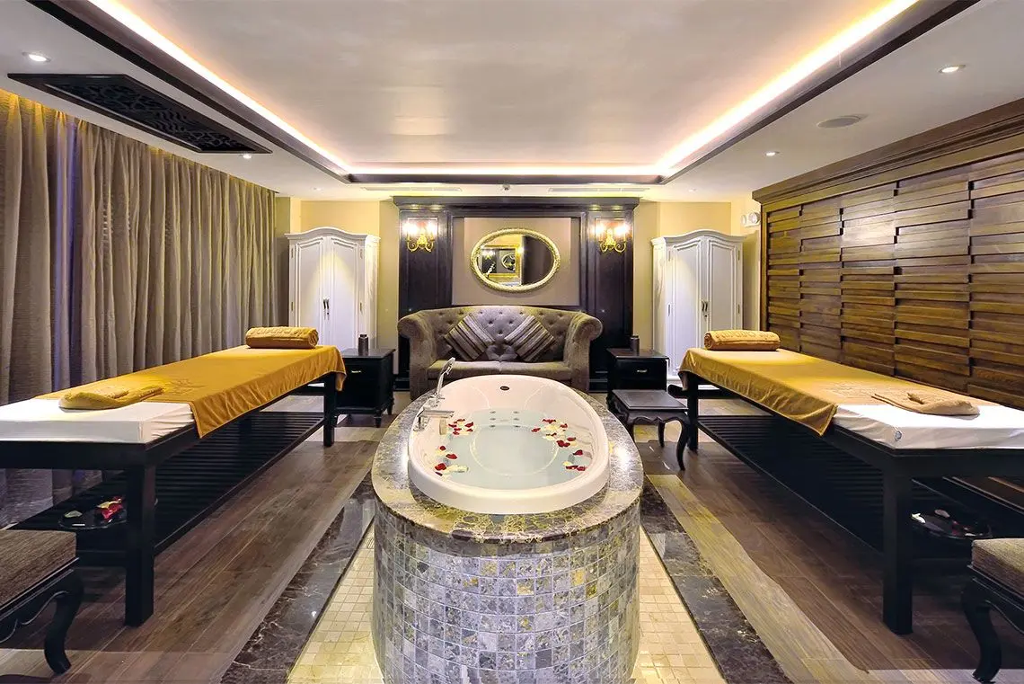 Paradise Suites Hotel Hạ Long (Tuần Châu)