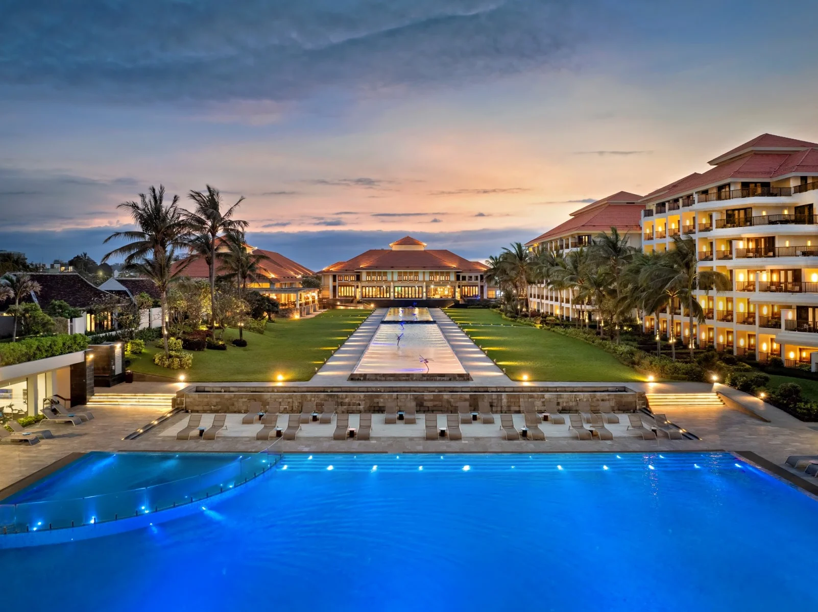 pullman-danang-beach-resort-1