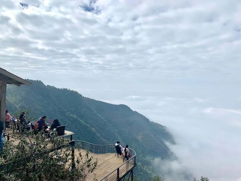 Top quán cà phê săn mây tuyệt đẹp tại Tà Xùa