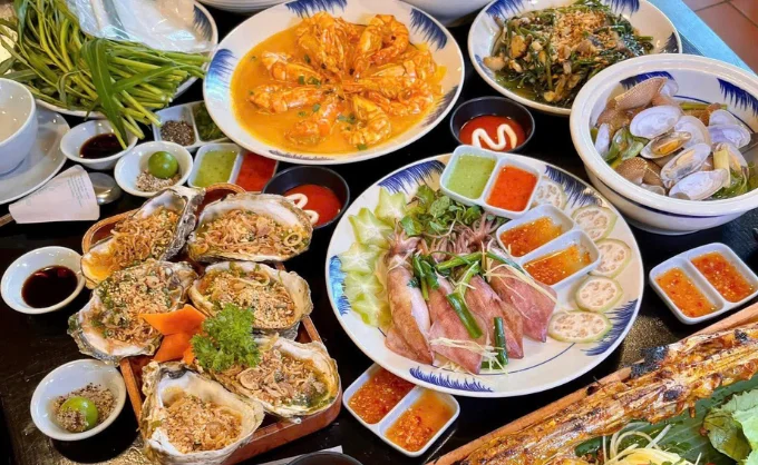 Cầu Rồng: Vị trí, điểm thu hút, kinh nghiệm du lịch và chọn tour