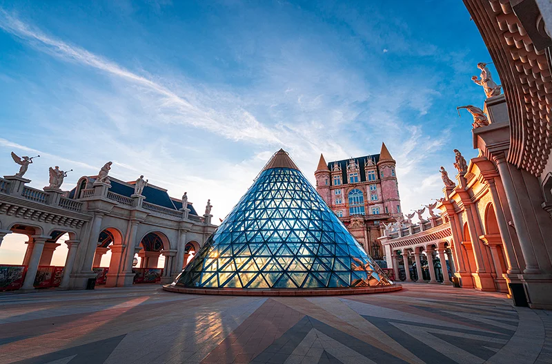 Bà Nà Hills: Vị trí, điểm thu hút, kinh nghiệm du lịch và chọn tour