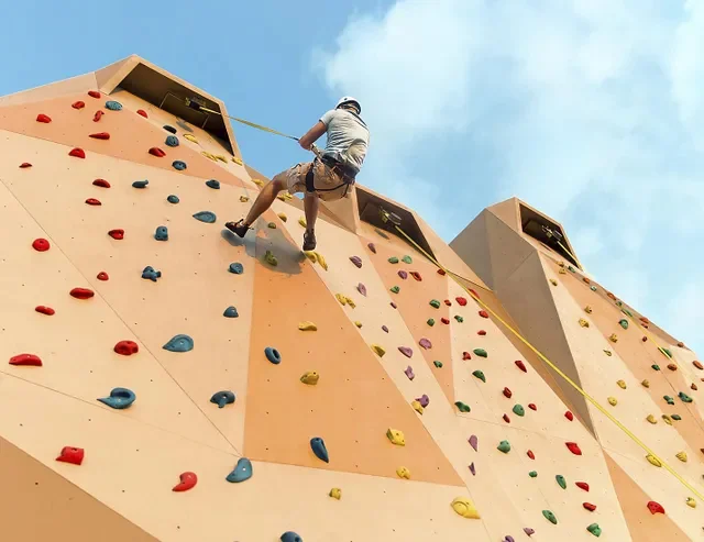 rock-climbing-wall-4