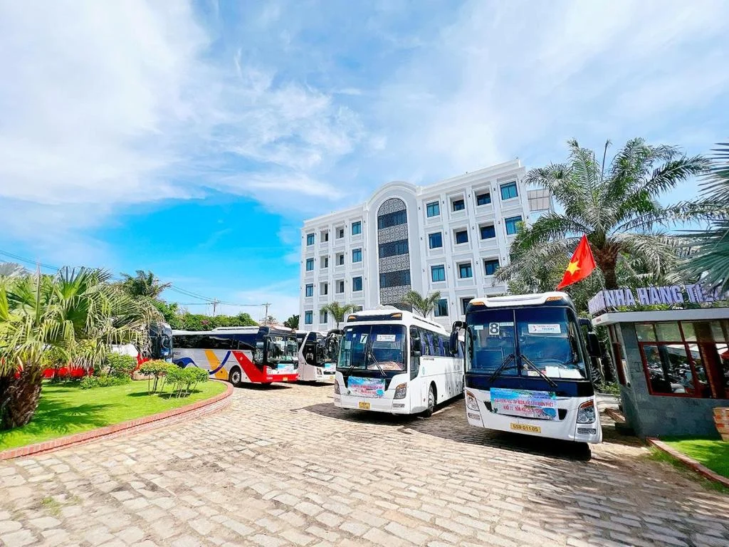 Malibu Resort Mũi Né: Vị trí, kiến trúc, kinh nghiệm đặt phòng và đơn vị uy tín