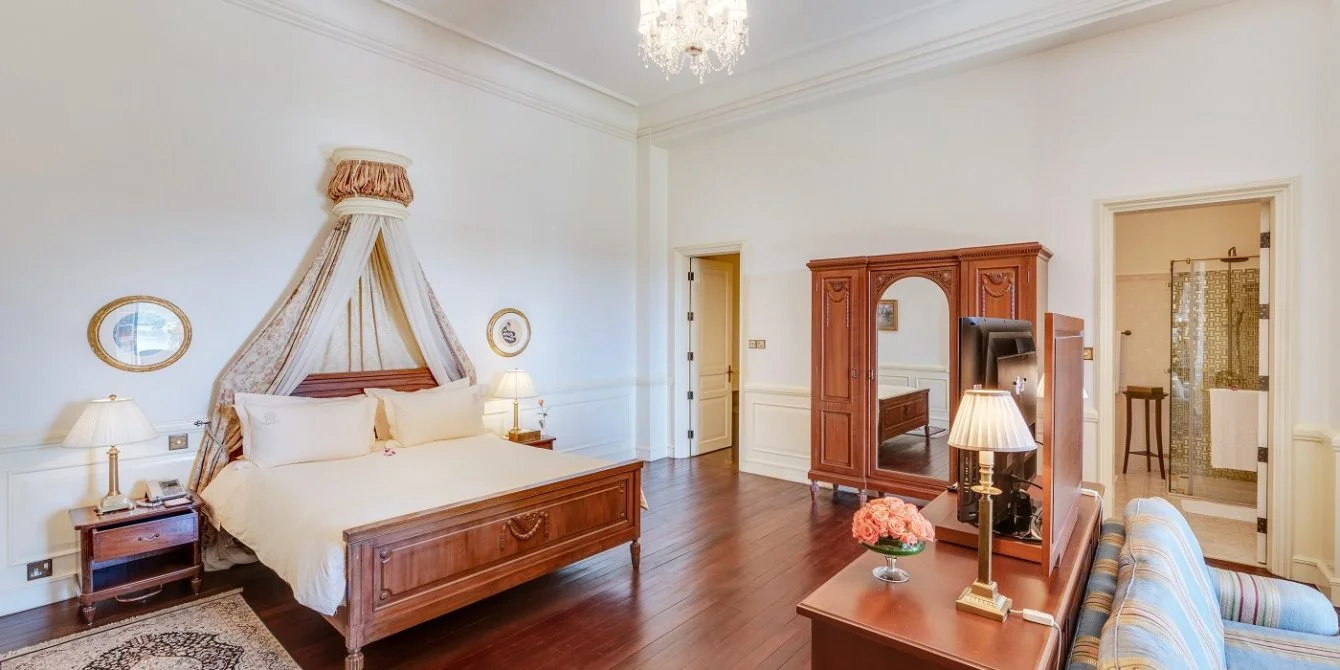 Khách sạn Dalat Palace: Review giá phòng, dịch vụ 5 sao & lịch sử huy hoàng | Phê Travel