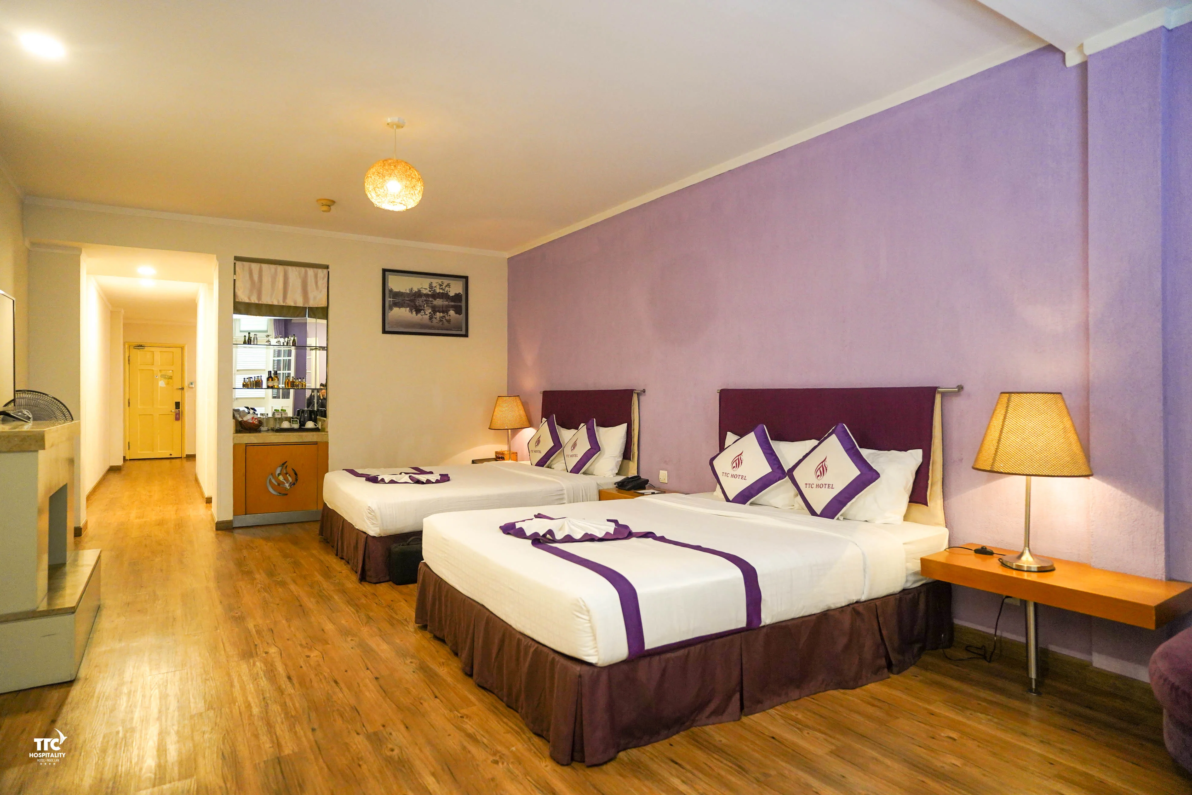 suite-lake-view-3