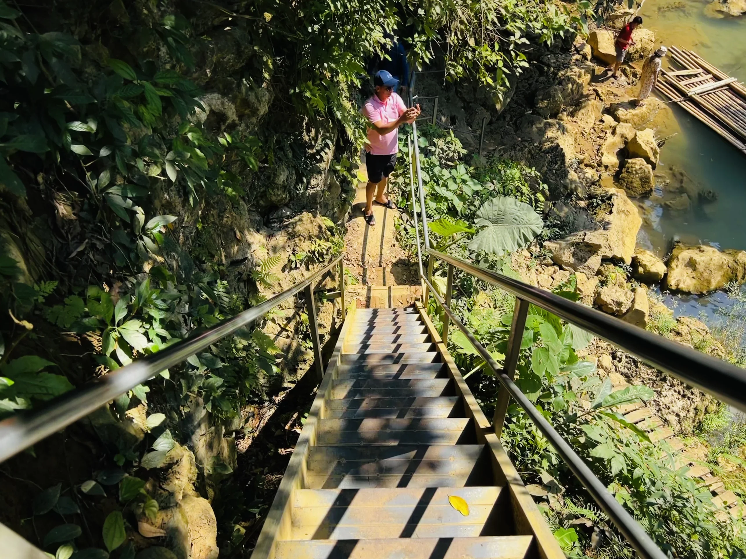 Thác Dải Yếm: Vị trí, điểm thu hút, kinh nghiệm du lịch và chọn tour