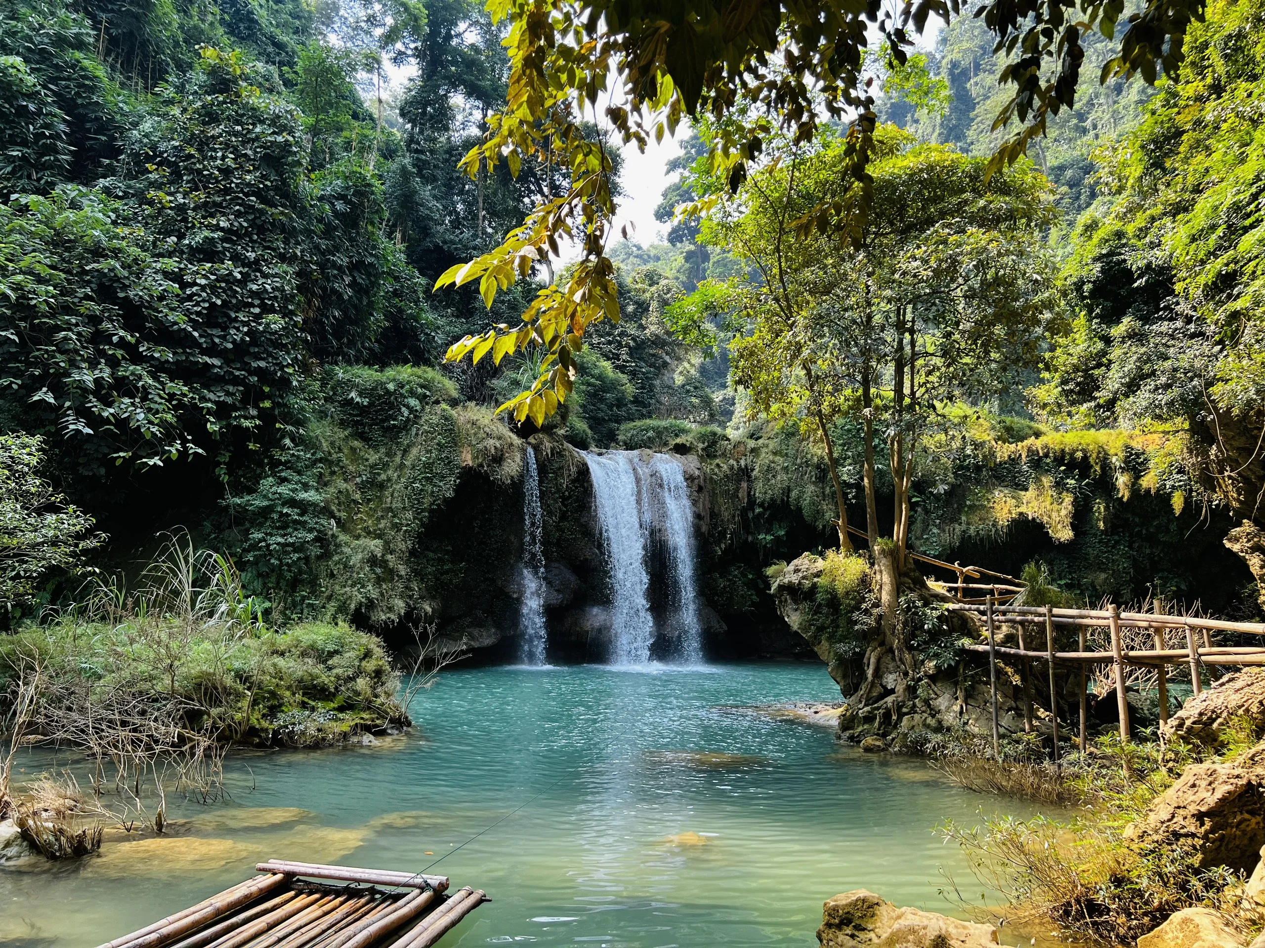 Thác Dải Yếm: Vị trí, điểm thu hút, kinh nghiệm du lịch và chọn tour