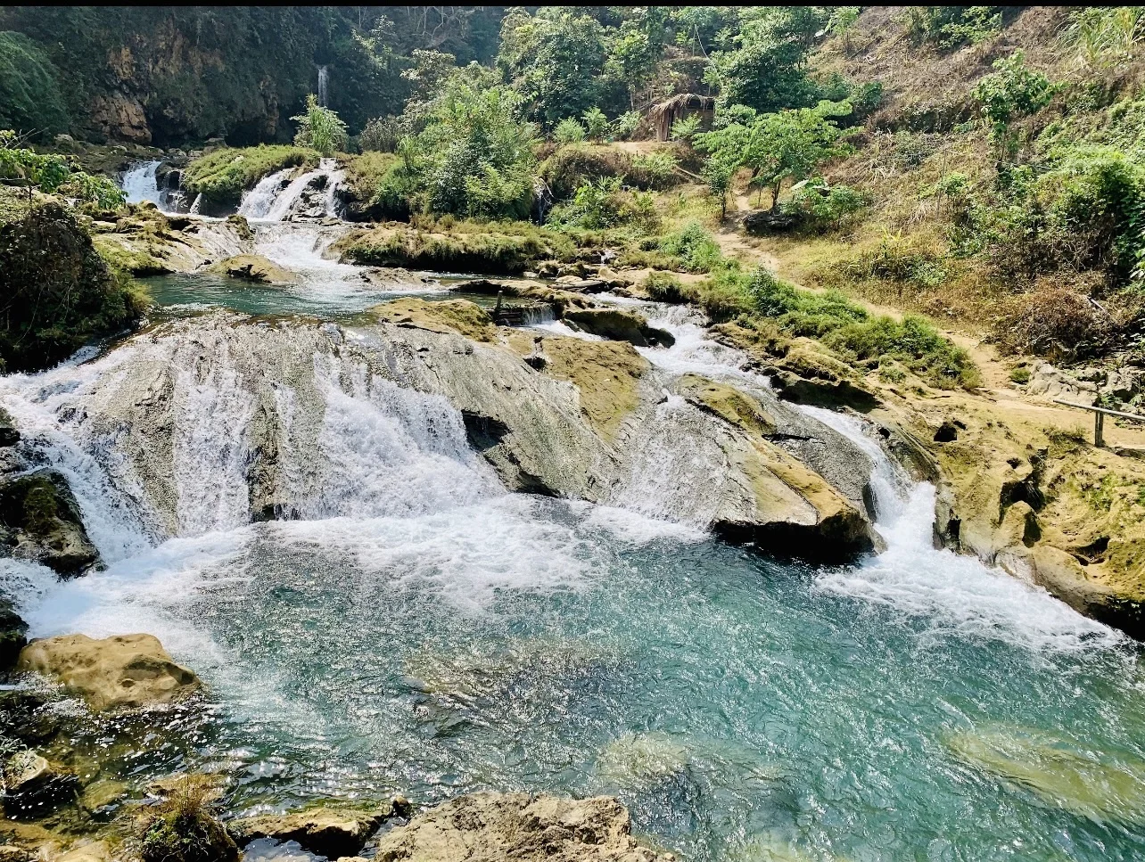 Thác Dải Yếm: Vị trí, điểm thu hút, kinh nghiệm du lịch và chọn tour