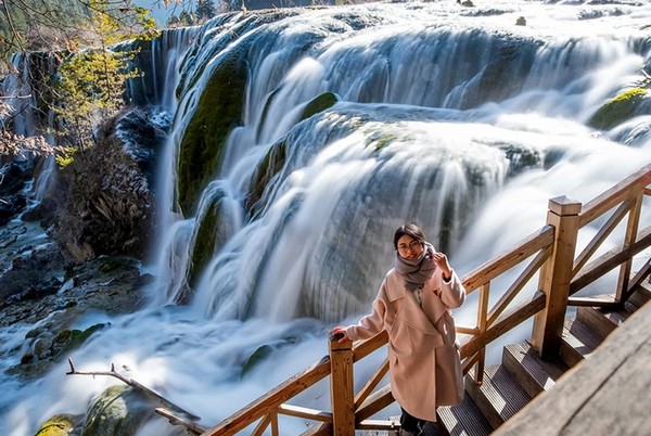 Tour Trung Quốc 6N5Đ: Hà Nội – Thành Đô - Công Viên Gấu Trúc – Trang Viên Mạn Hoa - Cửu Trại Câu – Lạc Sơn Đại Phật 17 thac-tran-chau-2-1