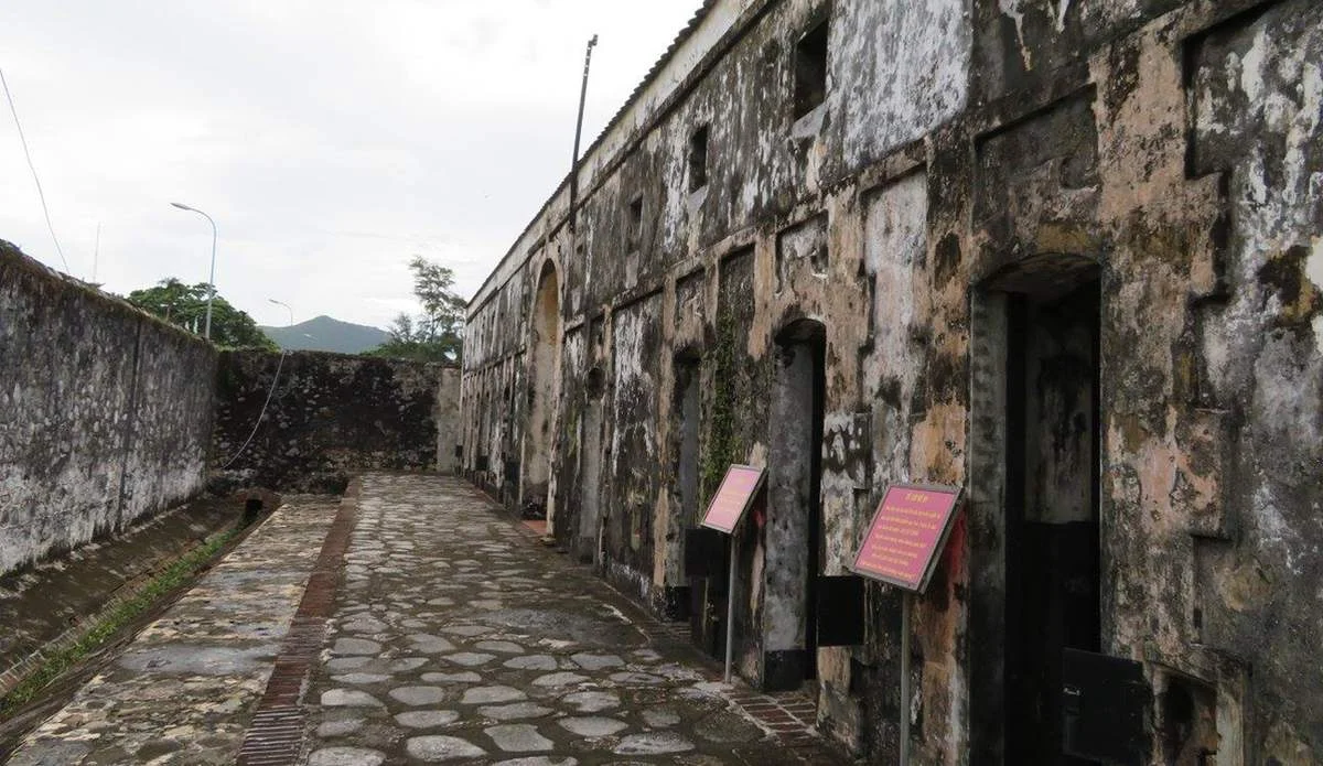 Tour 4 ngày 3 đêm Hà Nội – Cần Thơ – Sóc Trăng – Côn Đảo: Hành trình khám phá miền Tây & vùng đất thiêng