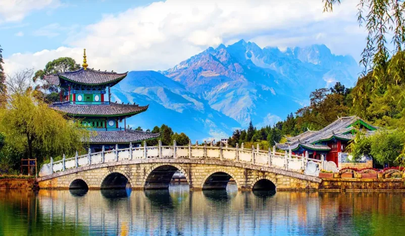 Tour Trung Quốc từ Hà Nội: Thời điểm lý tưởng, điểm tham quan, kinh nghiệm & gợi ý đặt tour