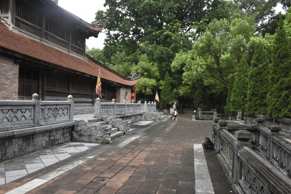 Thành cổ Sơn Tây: Vị trí, kiến trúc, kinh nghiệm tham quan & đơn vị uy tín